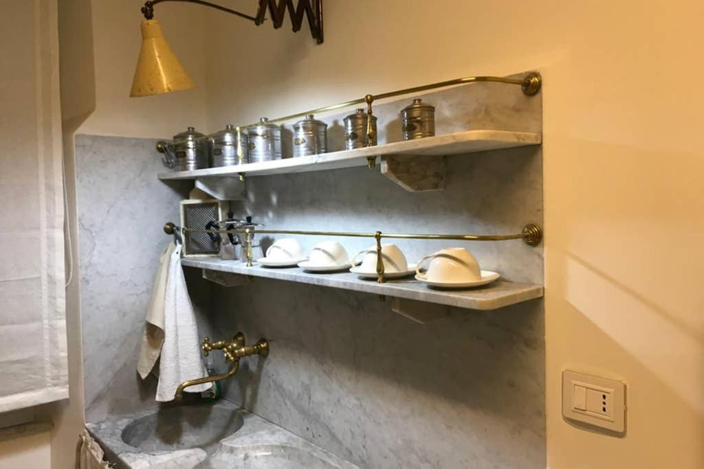 Casa Retro. Historic Center - La Spezia Apartment Ngoại thất bức ảnh